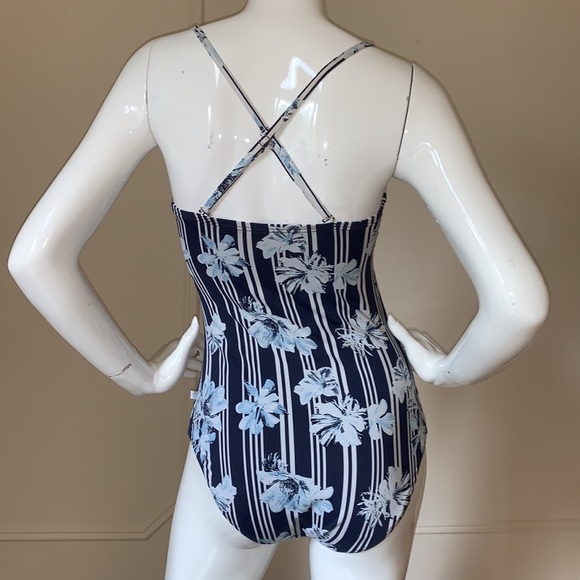 Aqua one piece swimsuit - Picture 3 of 6